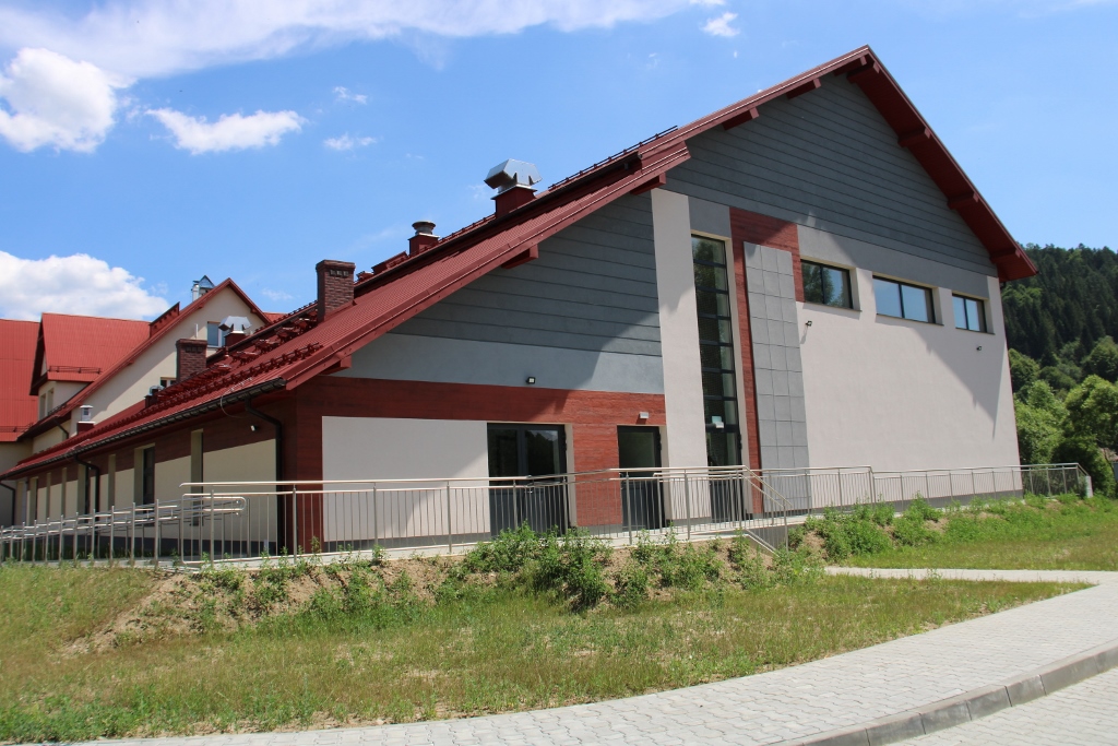 Zakończono budowę sali gimnastycznej przy Szkole Podstawowej w Sromowcach Niżnych