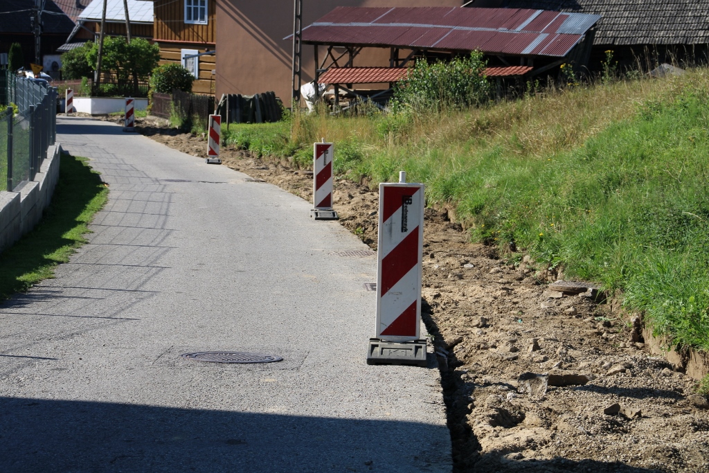 Rozpoczęły się prace związane z przebudową drogi gminnej w miejscowości Kluszkowce