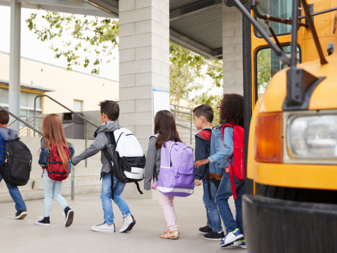 Dowóz uczniów do szkół w roku szkolnym 2022/2023 z terenu Gminy Czorsztyn - I