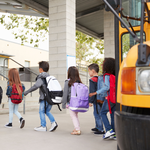 Dowóz uczniów do szkół w roku szkolnym 2022/2023 z terenu Gminy Czorsztyn - I