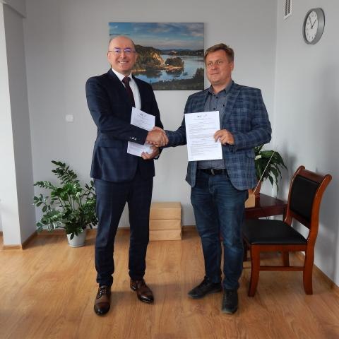 Remont dróg gminnych – ul. Słowackiego, Krasińskiego, Chopina, Żeromskiego, Kraszewskiego w miejscowości Maniowy oraz przebudowa ul. Zamkowej w Czorsztynie