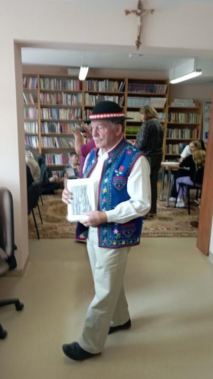 IMG_20220614_134518 (771x1024).jpg