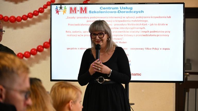 Jak rozpoznawać i reagować – ważne szkolenie dla kadry oświaty (10).JPG